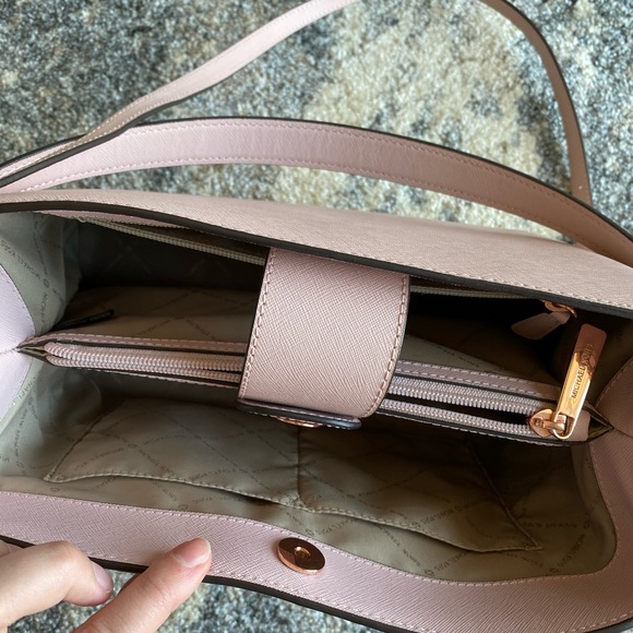 Michael Kors Sofia Large Leather Satchel - Picture 4 of 5